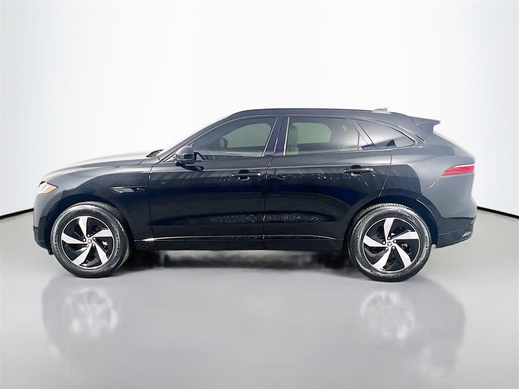 Used 2025 Jaguar F-PACE R-Dynamic S image 8