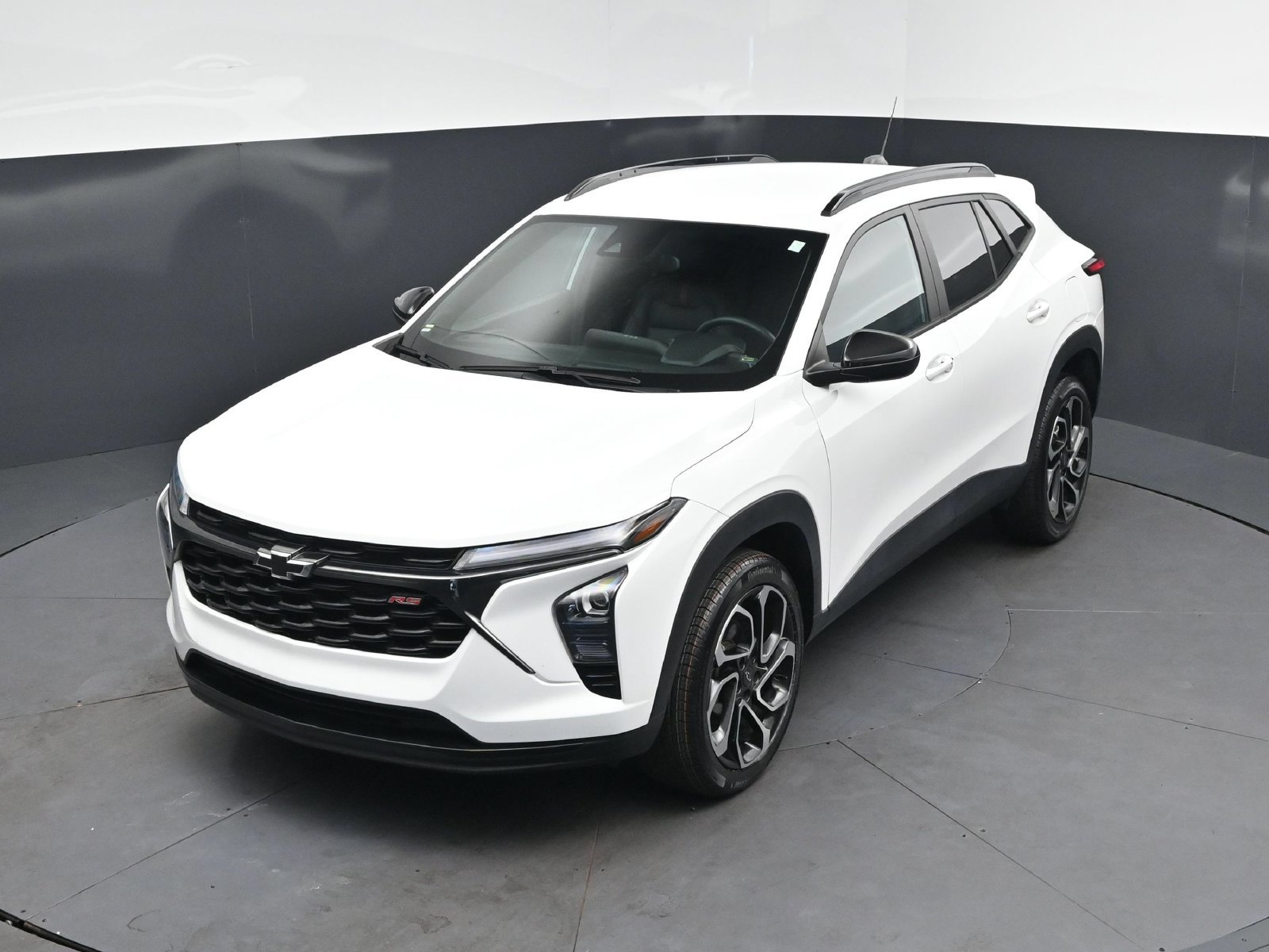 Certified 2024 Chevrolet Trax RS FWD image 30