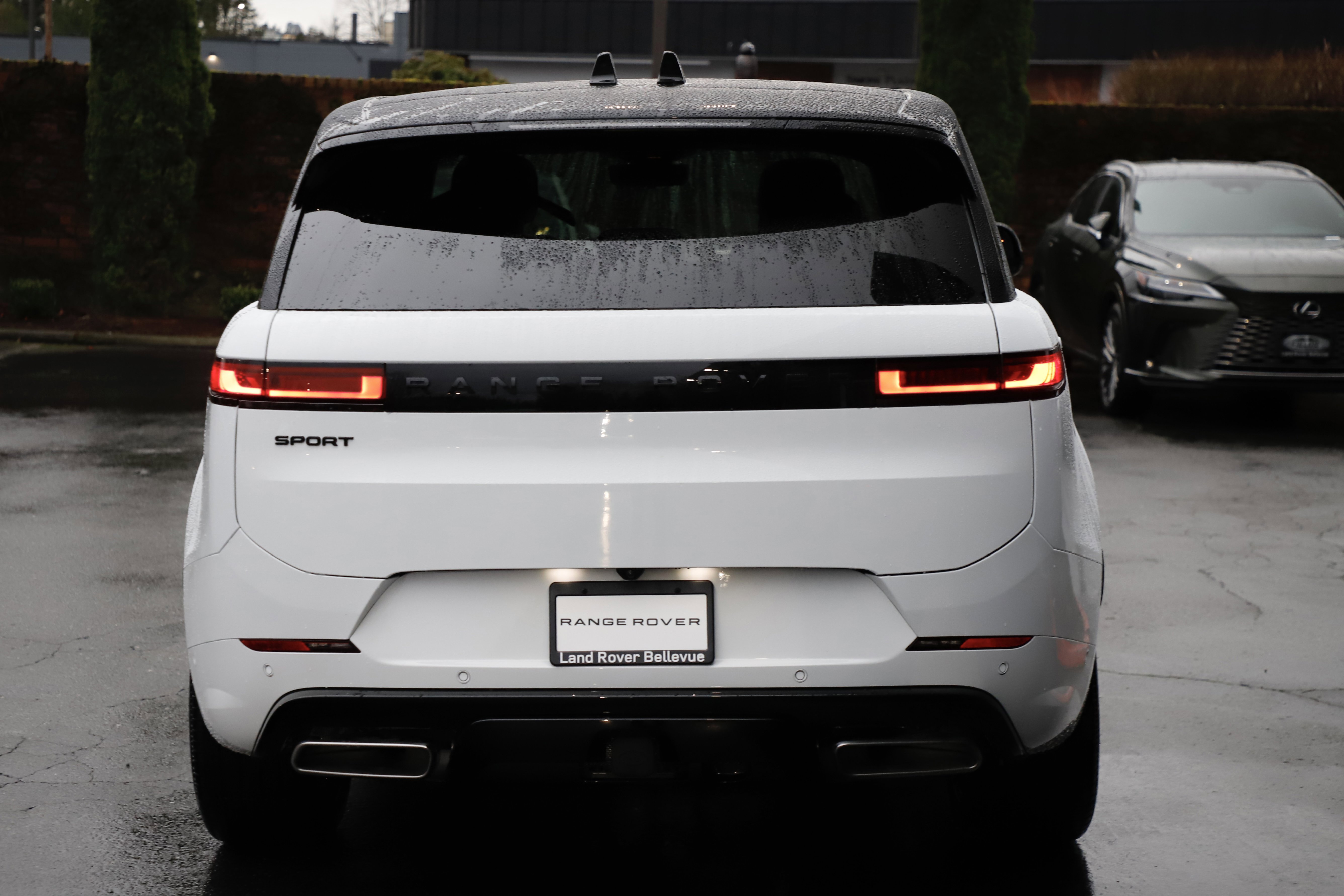 New 2026 Land Rover Range Rover Sport Dynamic SE image 7