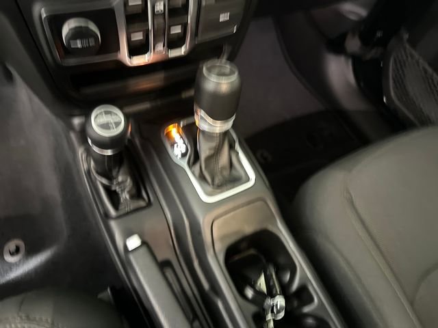 Used 2023 Jeep Wrangler Unlimited w/ 8.4" Radio Group image 20