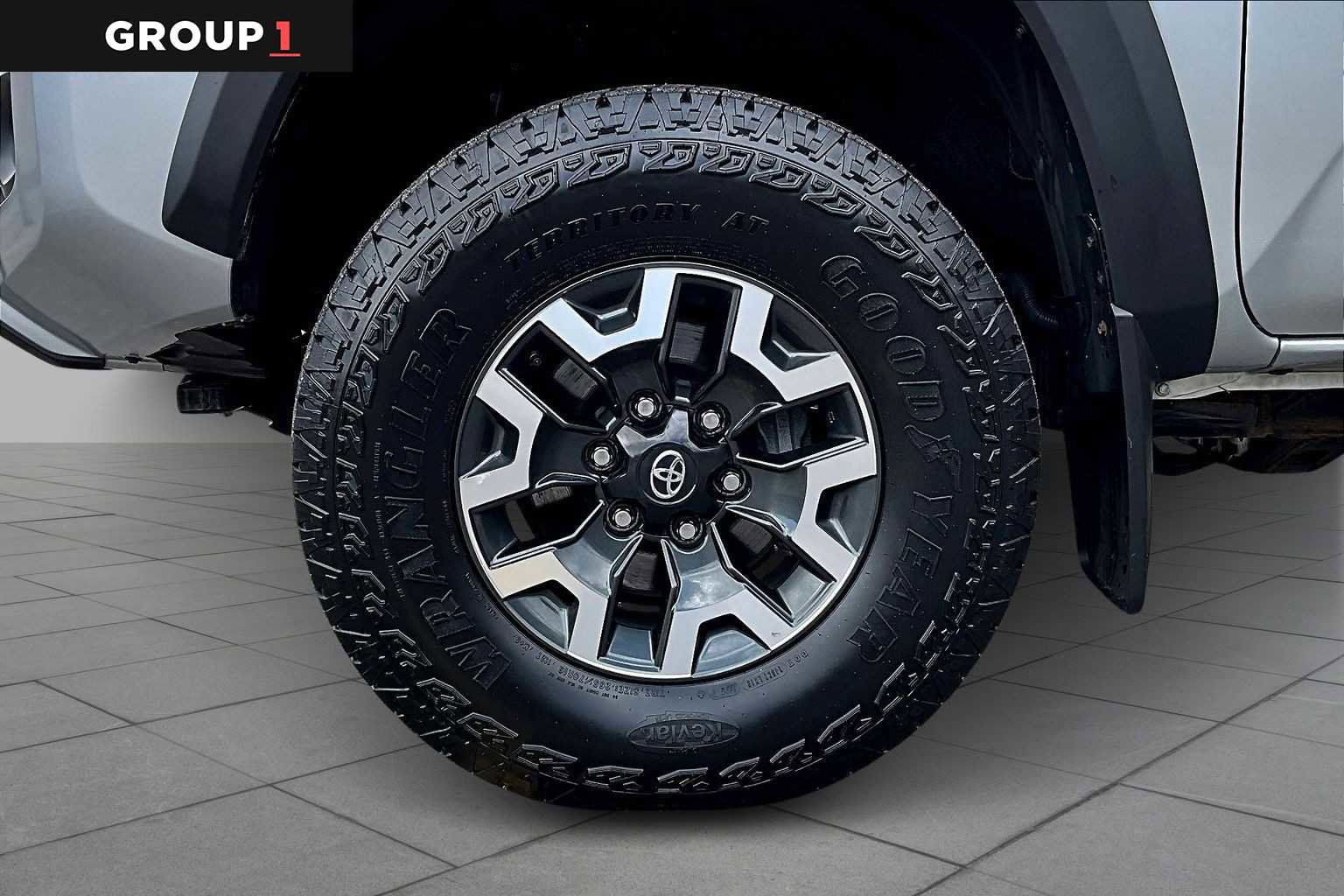 Certified 2023 Toyota Tacoma TRD Off-Road AWD/4WD image 11