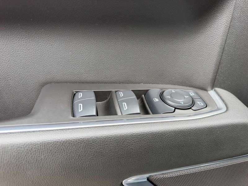 Used 2024 Chevrolet Silverado 1500 LT AWD/4WD image 19