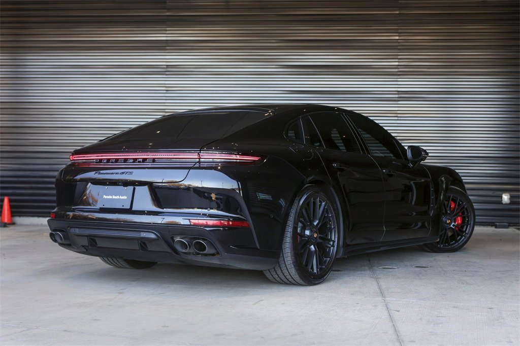 Certified 2025 Porsche Panamera GTS image 7
