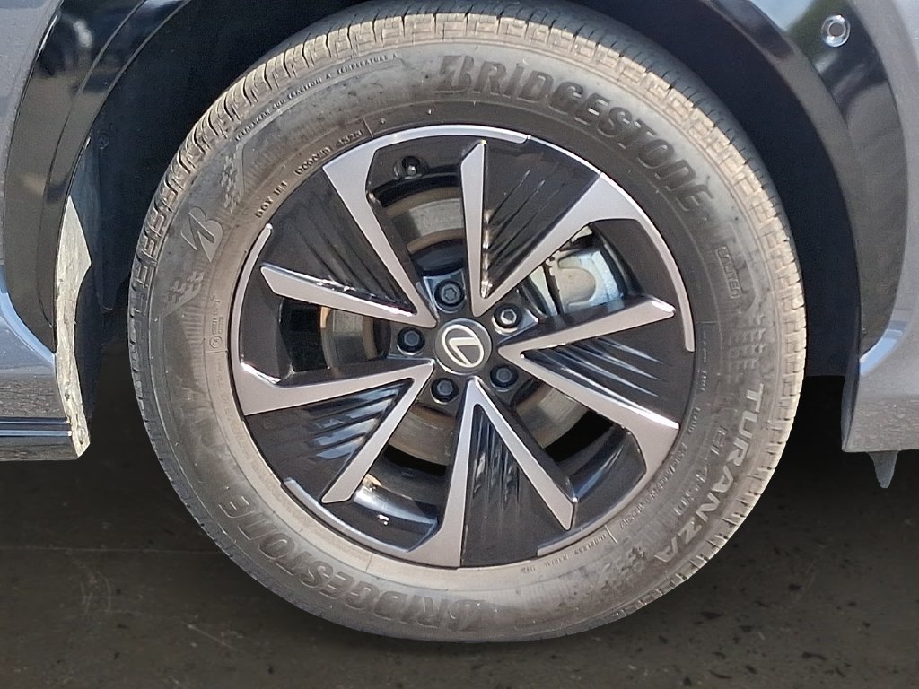 Used 2026 Lexus RZ 350e 2WD w/ Technology Package image 10