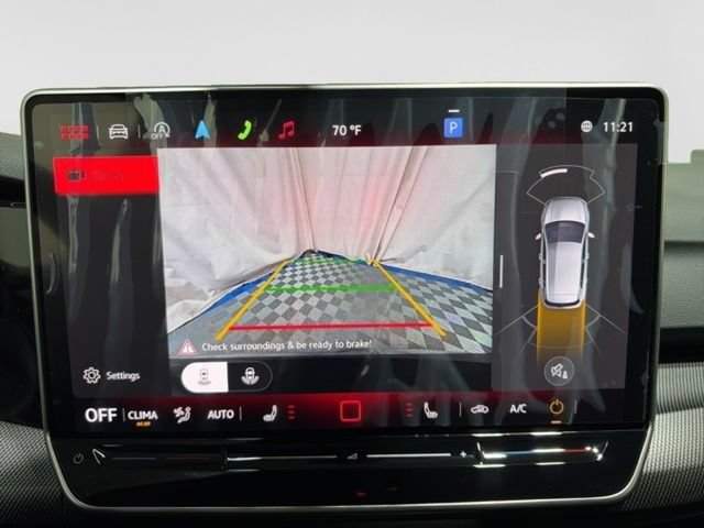 New 2026 Volkswagen GTI SE FWD image 24