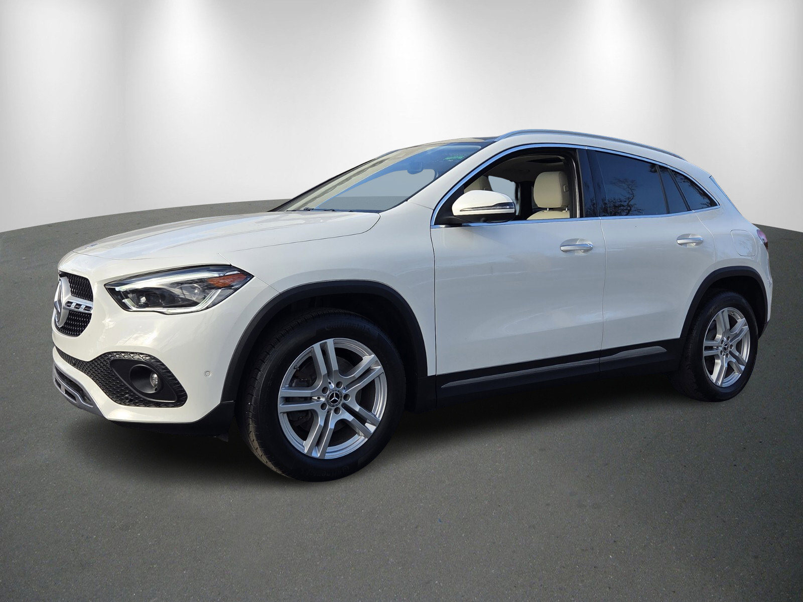 Used 2022 Mercedes-Benz GLA 250 4MATIC image 3