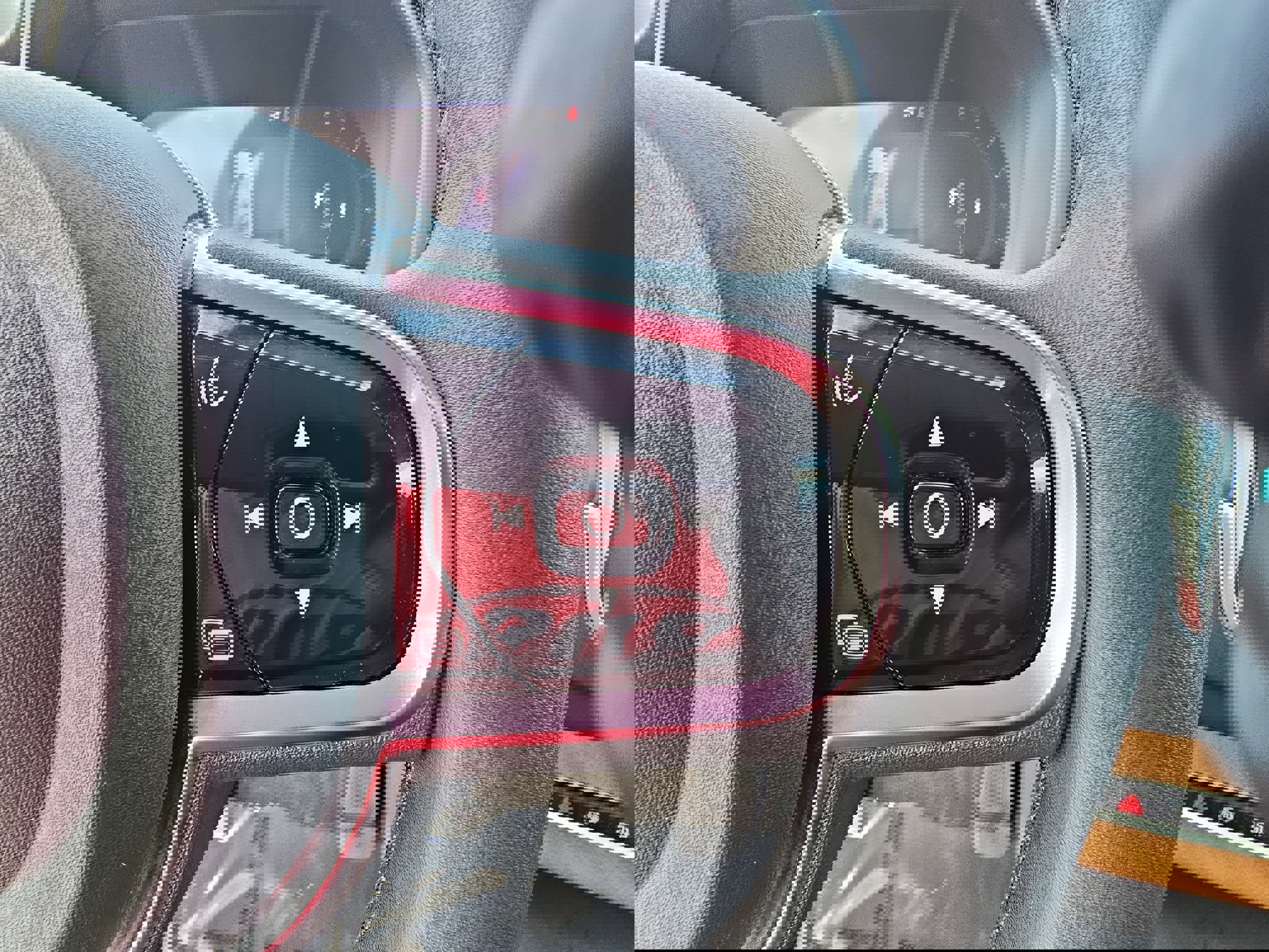 Used 2024 Volvo XC90 B6 Plus w/ Protection Package Premier image 19