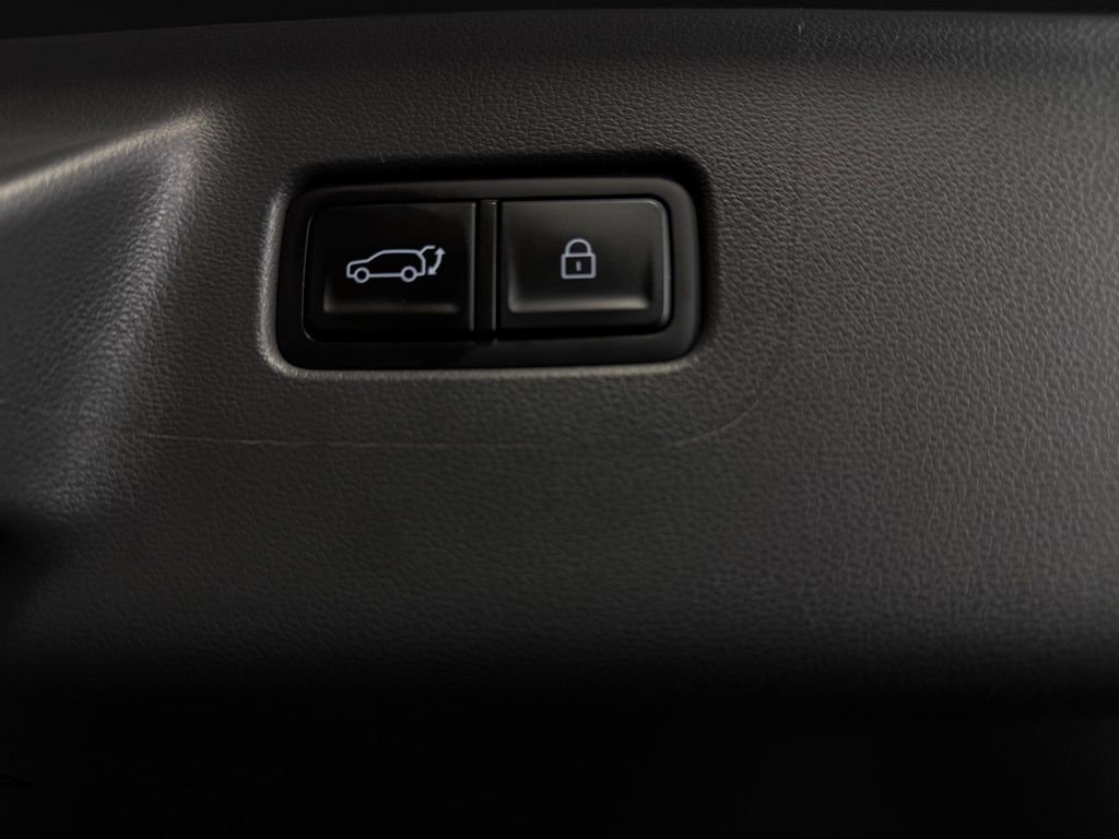 Used 2024 Hyundai Santa Fe Limited image 31