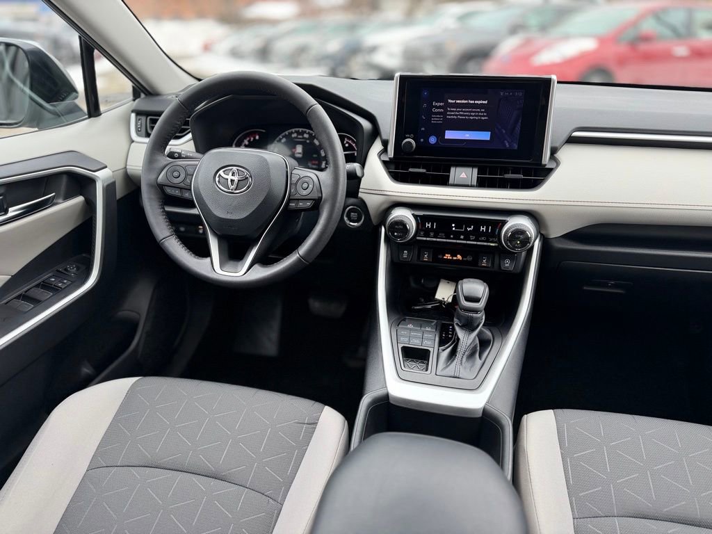 Used 2023 Toyota RAV4 XLE w/ Convenience Package image 10
