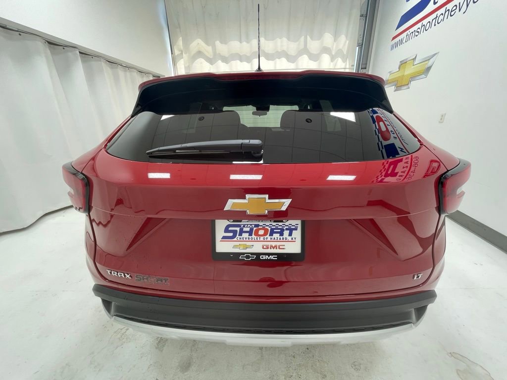 New 2026 Chevrolet Trax LT FWD image 6