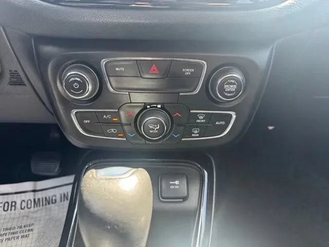 Used 2021 Jeep Compass Latitude FWD image 27