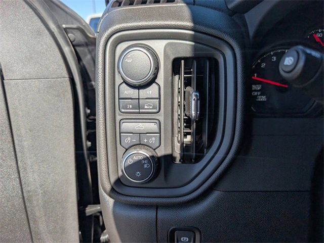 Used 2025 Chevrolet Silverado 1500 Custom image 16