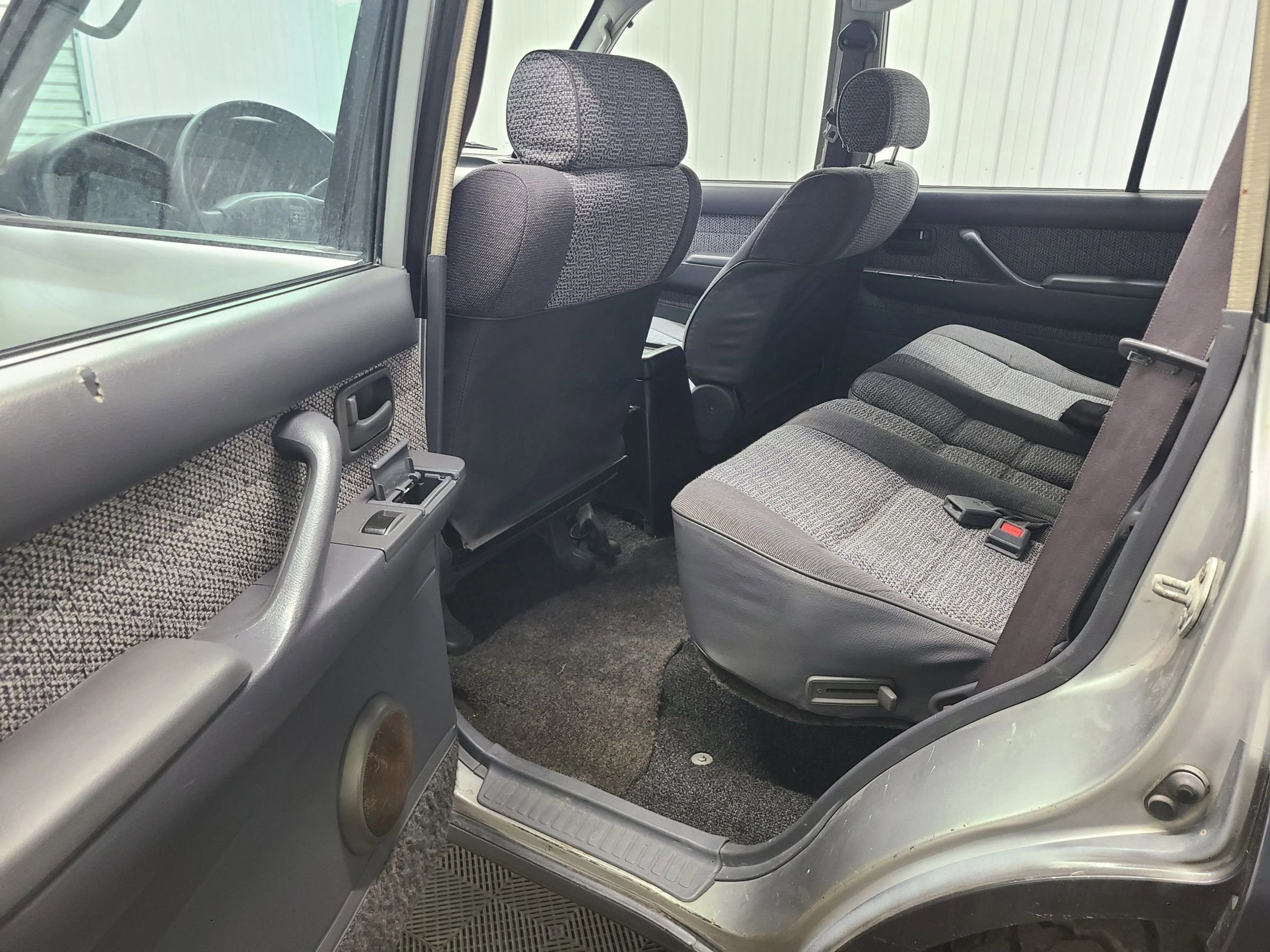 Used 1991 Toyota Land Cruiser 4D SUV image 30