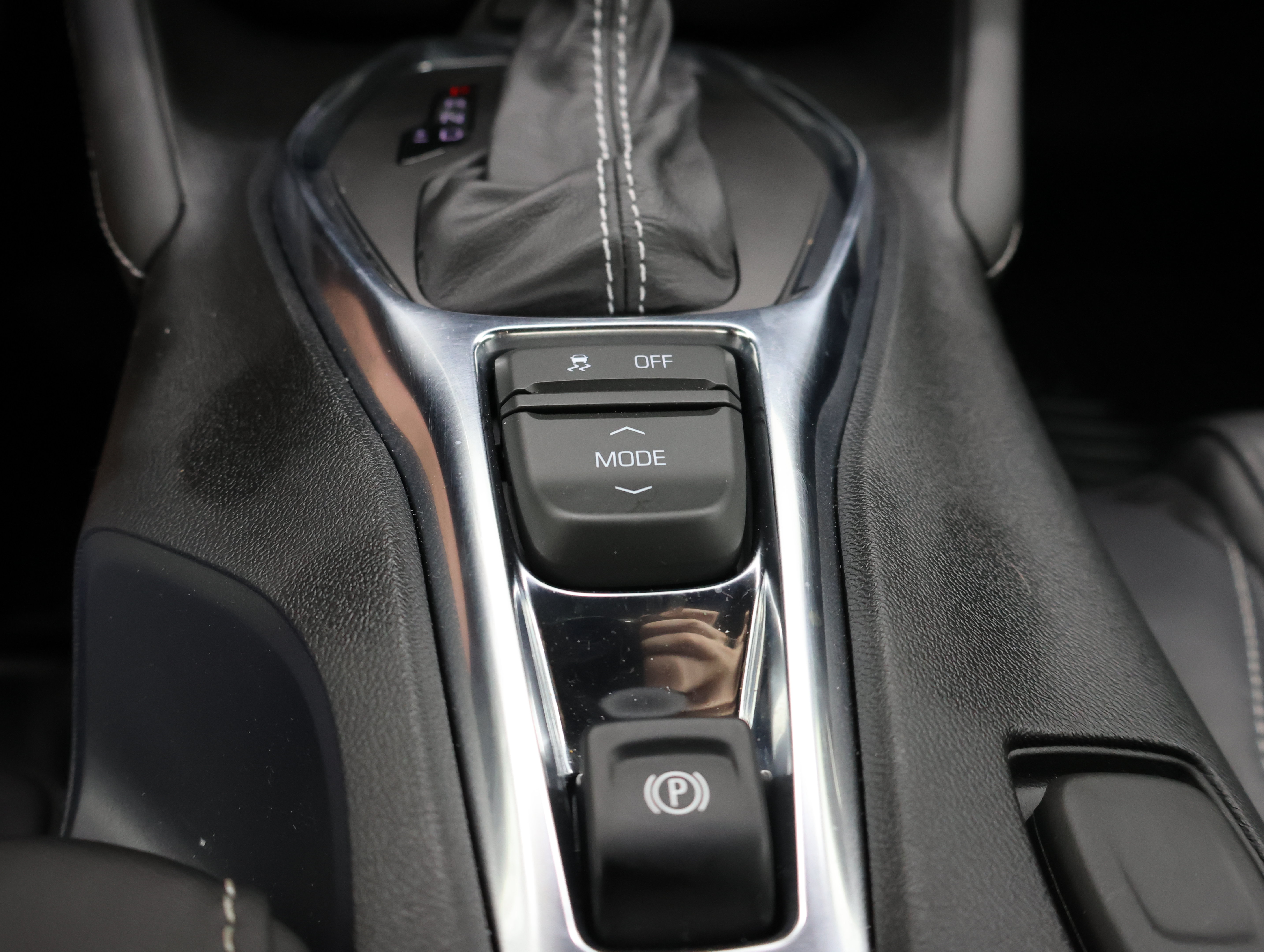 Used 2020 Chevrolet Camaro SS RWD image 41