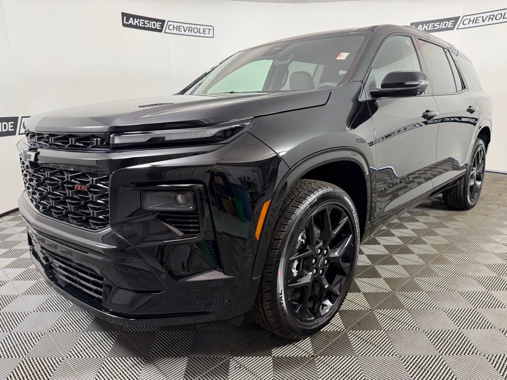 New 2026 Chevrolet Traverse RS image 2
