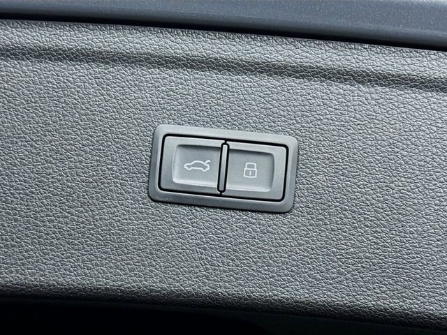 Used 2018 Audi Q5 2.0T Premium Plus w/ Premium Plus Package image 42