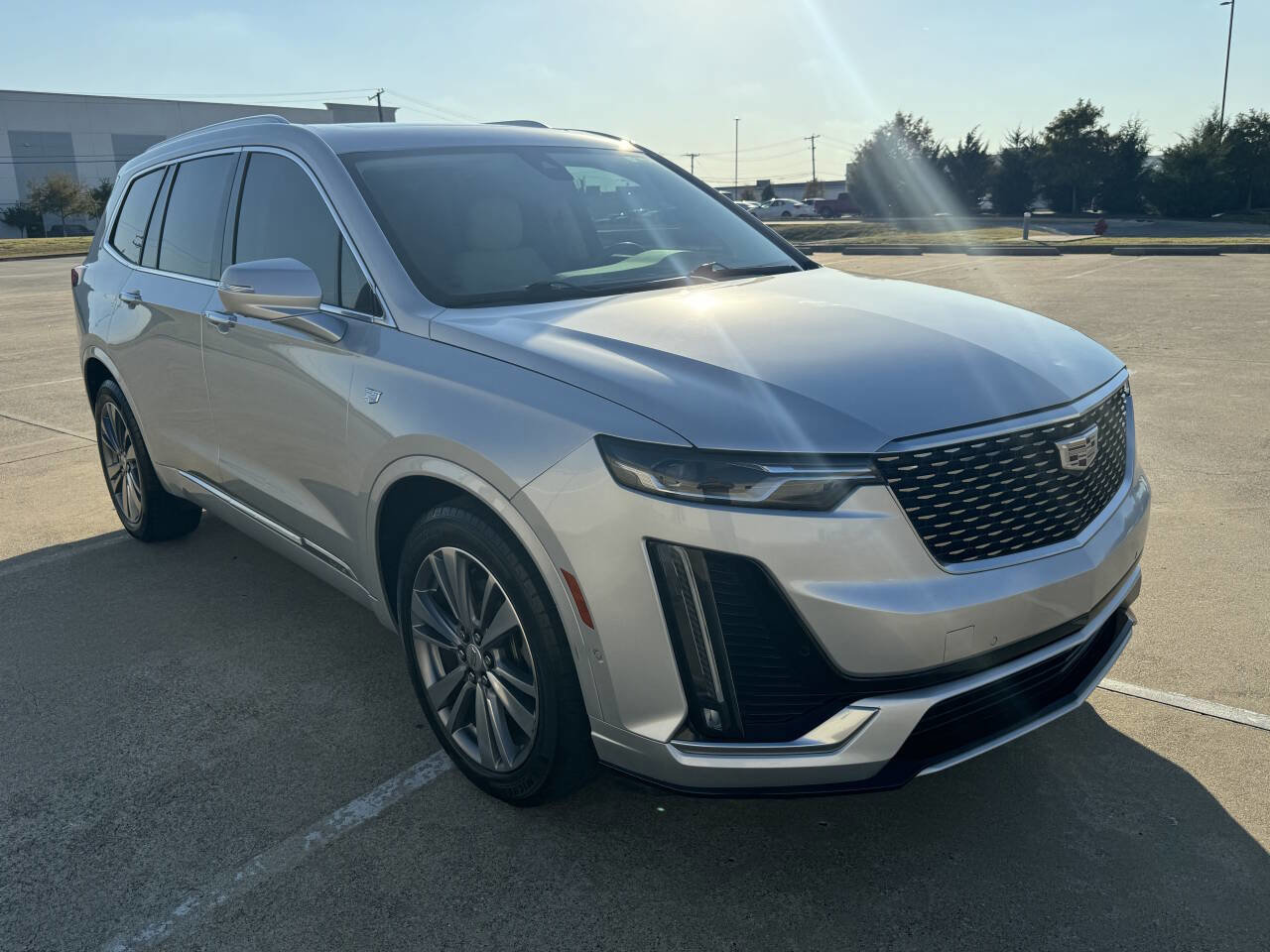 Used 2020 Cadillac XT6 Premium Luxury image 3