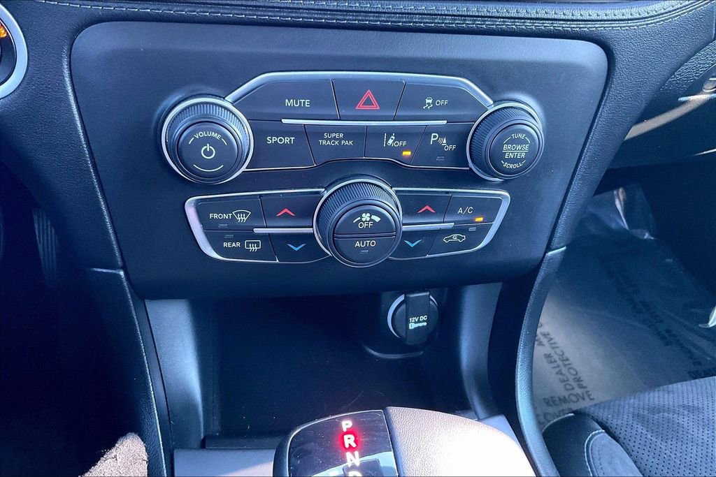 Used 2023 Dodge Charger R/T w/ Plus Group image 31