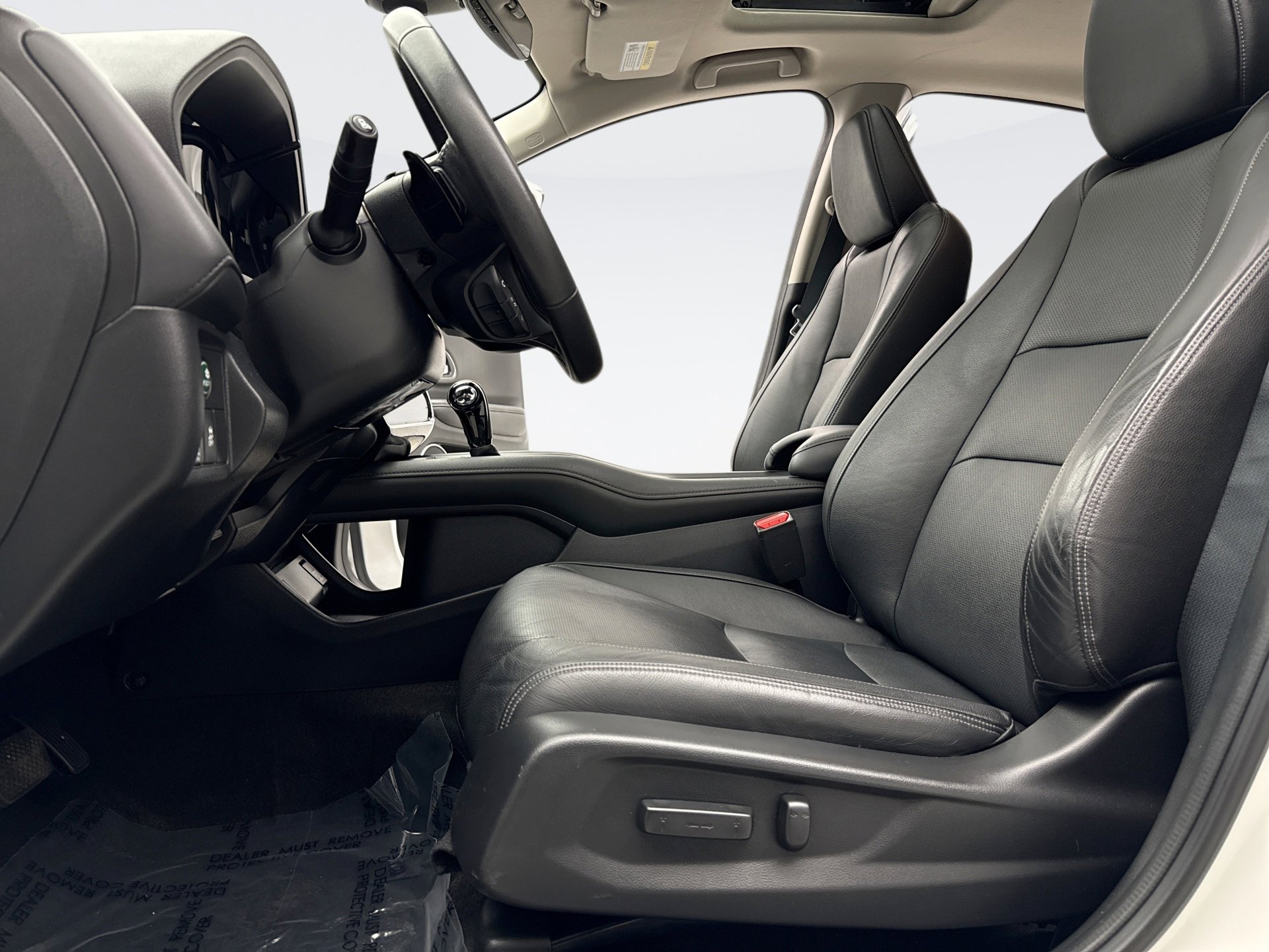 Used 2019 Honda HR-V Touring image 11