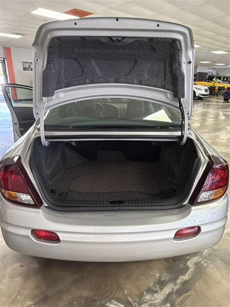 Used 2001 Oldsmobile Aurora 3.5 w/ Convenience Pkg FWD image 34