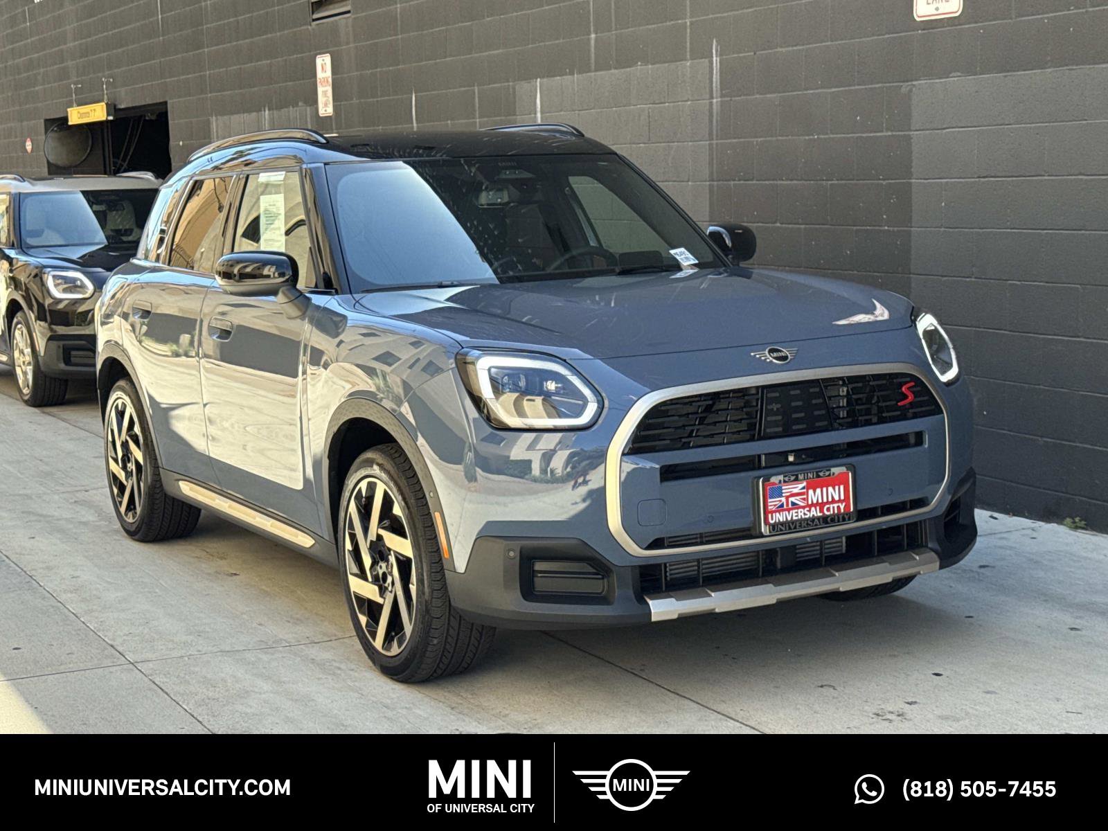Used 2025 MINI Cooper Countryman S image 1