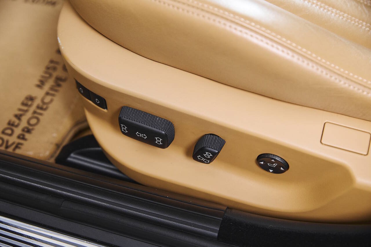 Used 2003 BMW M5 RWD image 43