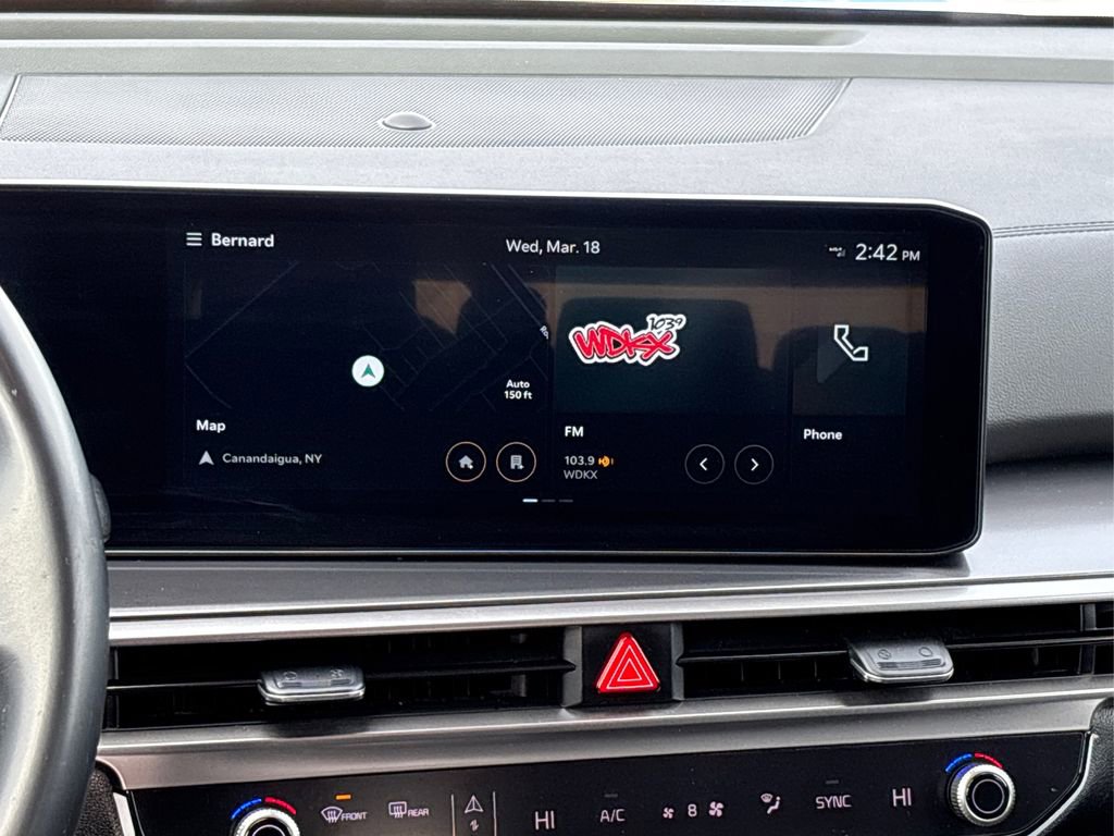 Used 2025 Kia Sorento S image 16