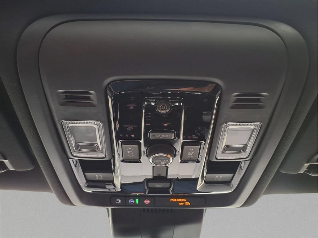 Certified 2026 GMC Yukon XL Denali w/ Sun & Power Step Package AWD/4WD image 18