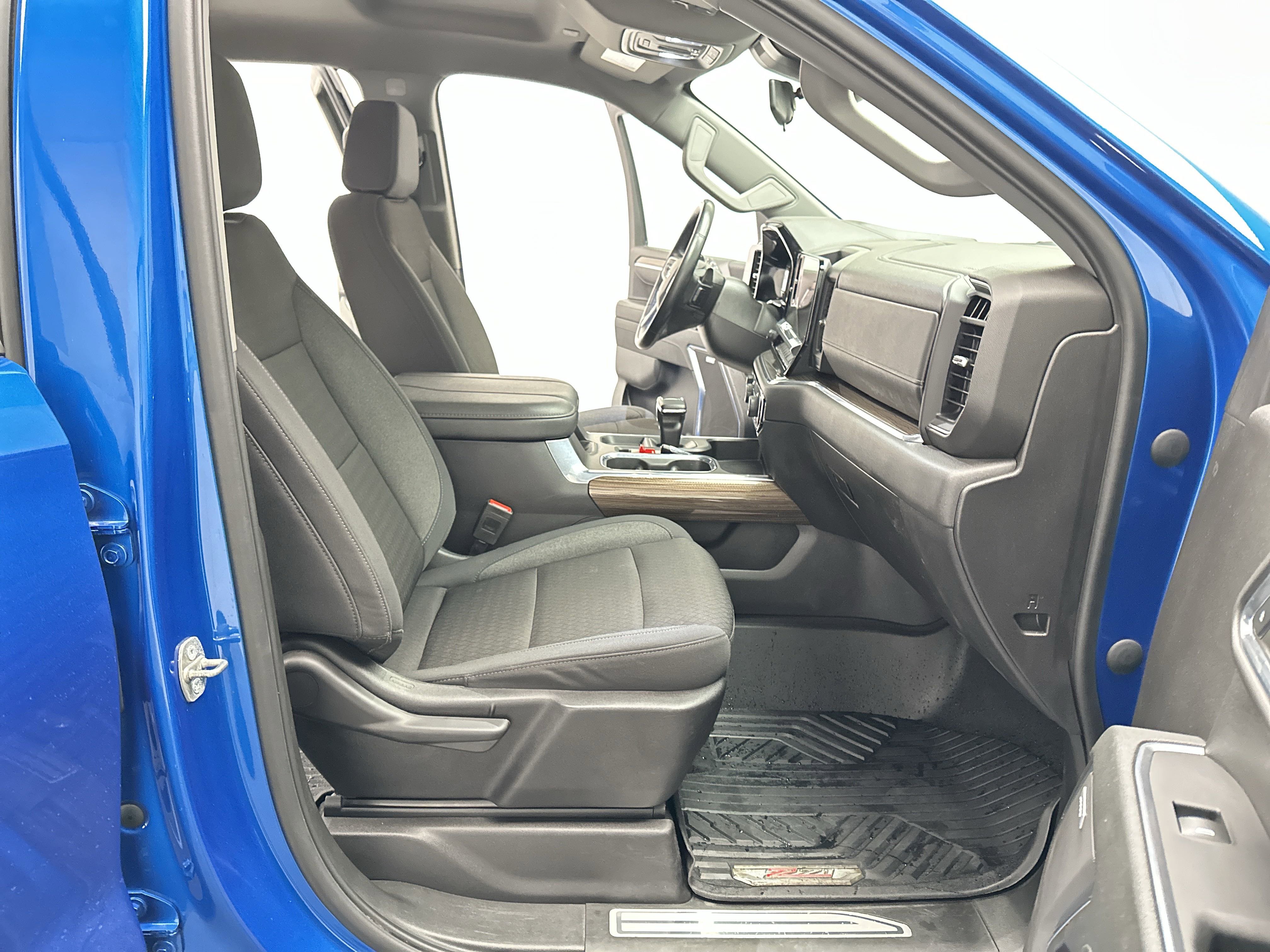 Used 2024 Chevrolet Silverado 1500 LT Trail Boss w/ Convenience Package II image 23