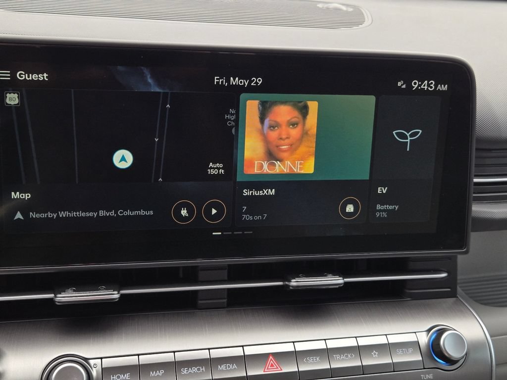 Used 2024 Hyundai Kona SEL FWD image 25