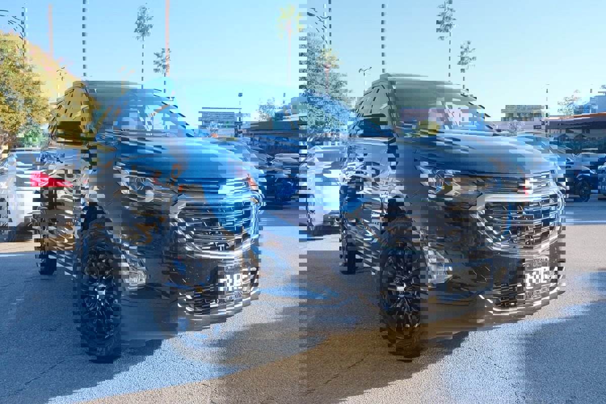 Used 2020 Chevrolet Equinox LT image 3