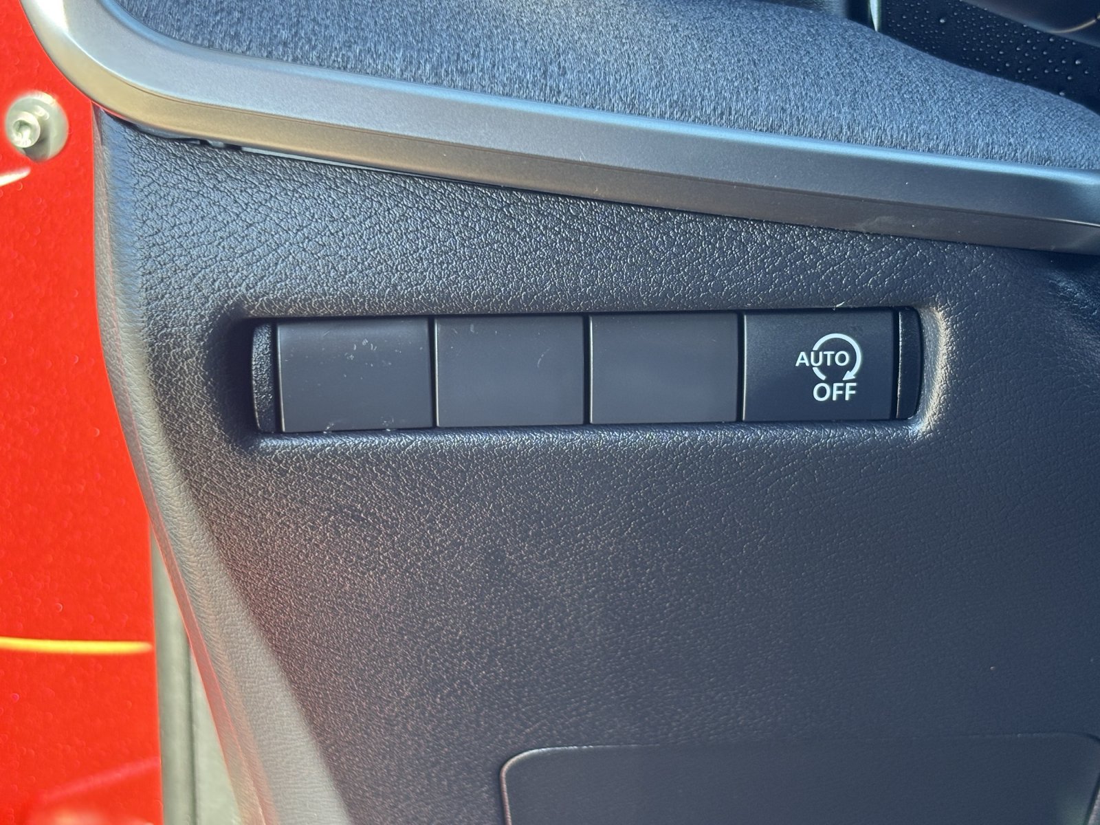 Certified 2026 Nissan Kicks SV FWD image 31