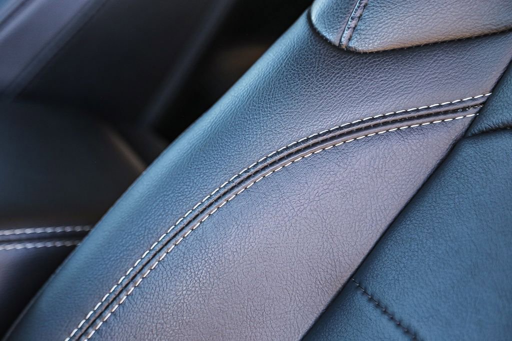 Used 2023 Jeep Wrangler Unlimited Sahara image 25