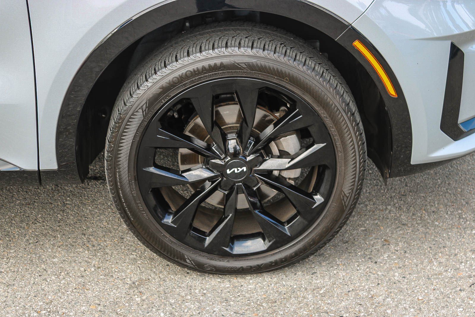 Used 2023 Kia Sorento SX image 11