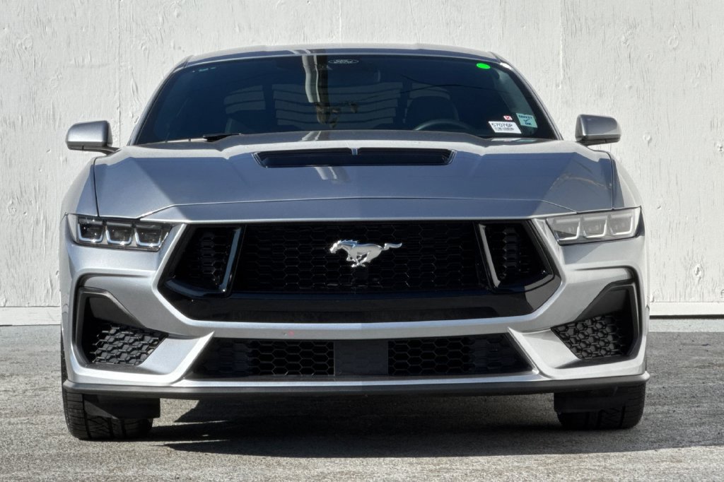 Used 2024 Ford Mustang GT RWD image 8
