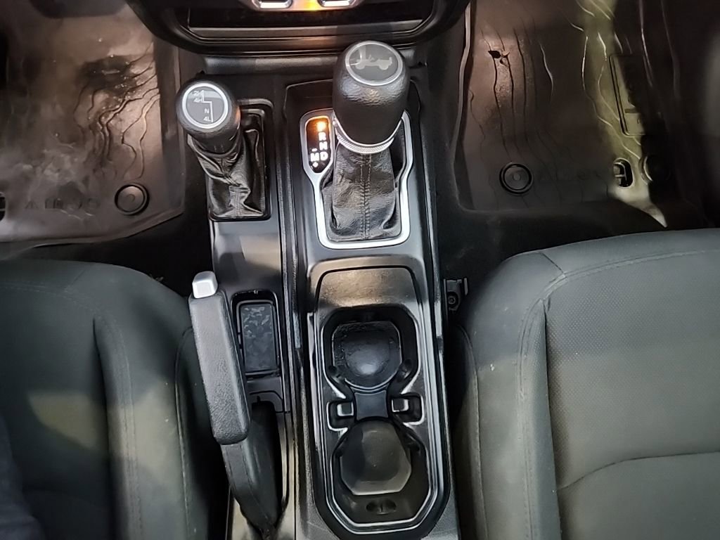 Used 2021 Jeep Wrangler Unlimited Sport AWD/4WD image 35