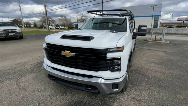 Used 2024 Chevrolet Silverado 2500 W/T w/ WT Convenience Package image 5