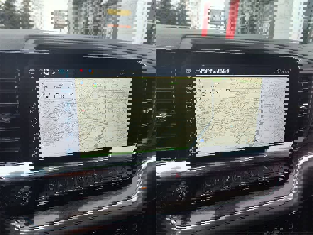 Used 2025 Chevrolet Silverado 3500 LTZ w/ LTZ Plus Package image 18