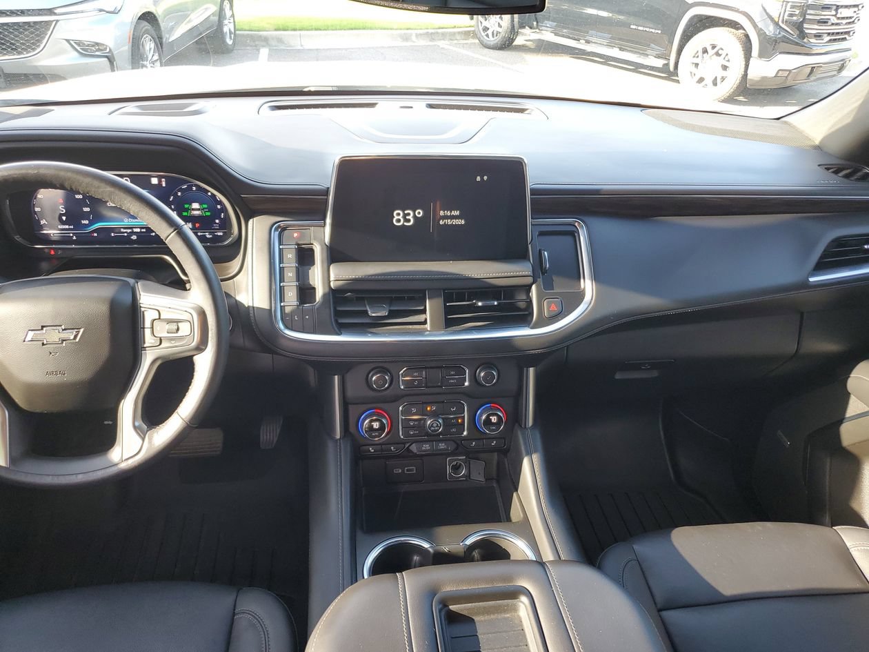 Used 2022 Chevrolet Tahoe Z71 w/ Luxury Package AWD/4WD image 11