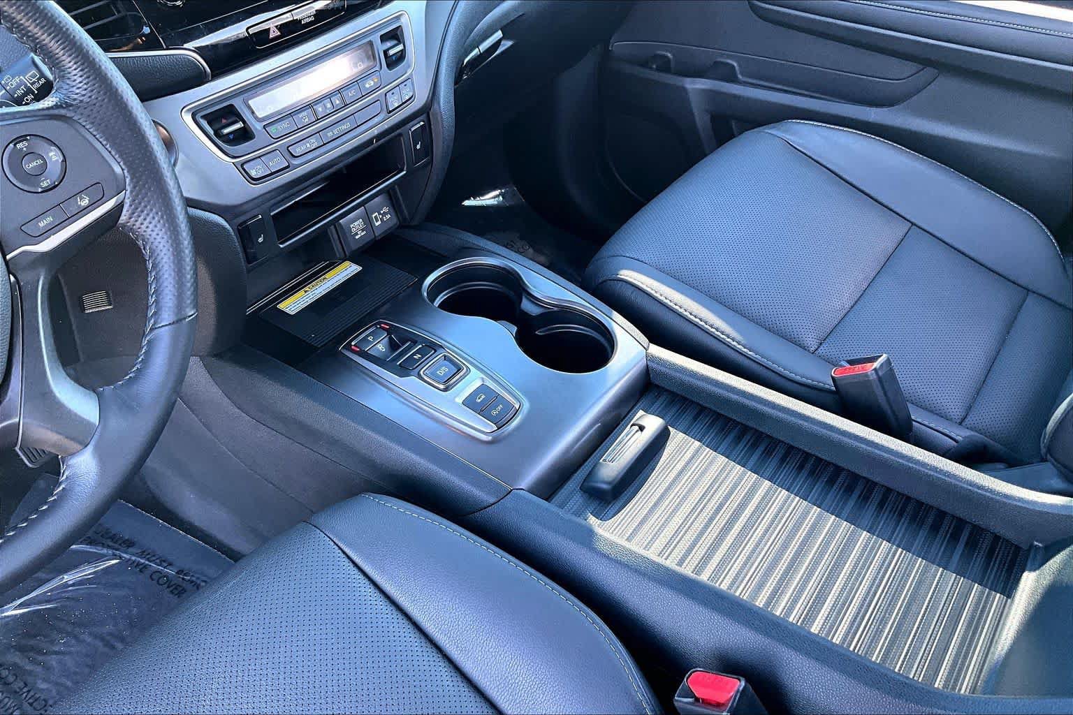 Used 2023 Honda Passport EX-L image 17