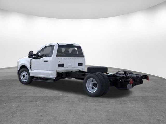 New 2026 Ford F350 XL w/ XL Chrome Package image 4