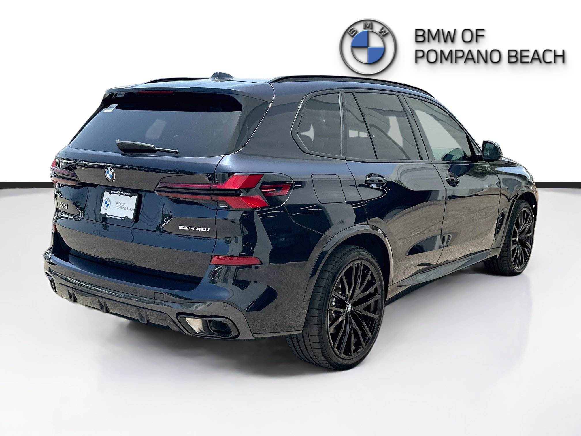Used 2026 BMW X5 sDrive40i w/ M Sport Package RWD image 7