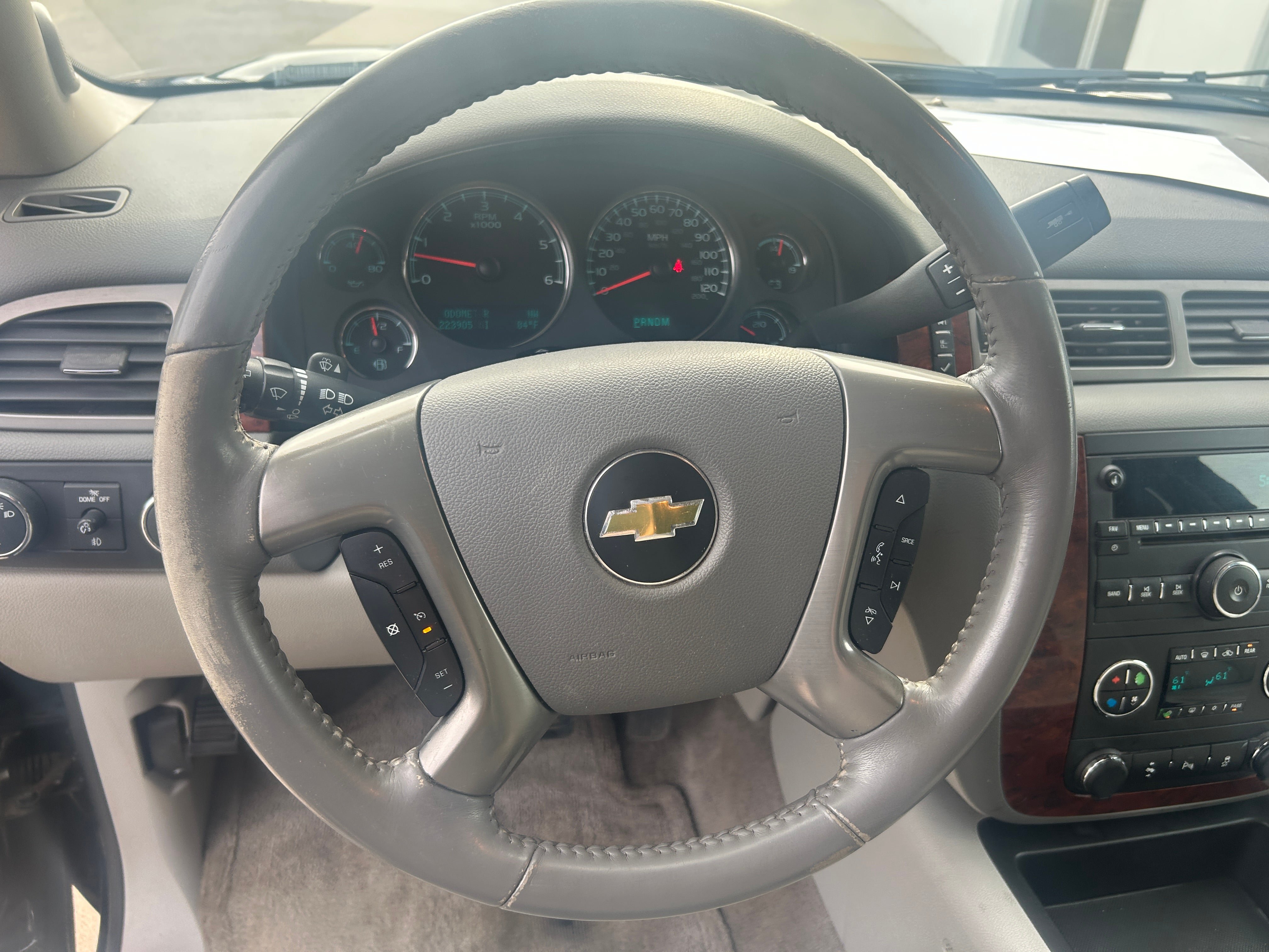 Used 2012 Chevrolet Suburban LT w/ Luxury Package AWD/4WD image 19