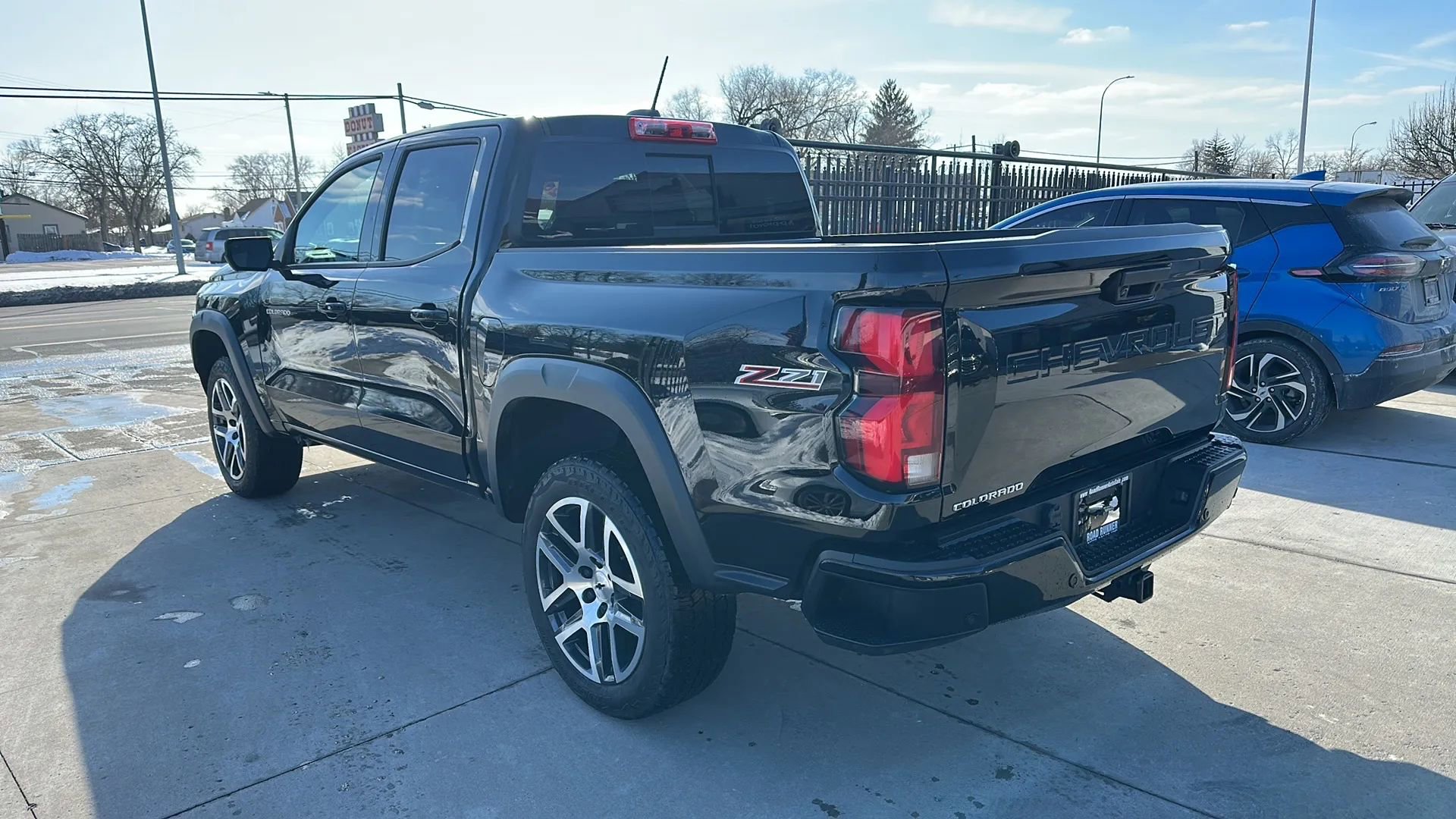 Used 2024 Chevrolet Colorado Z71 w/ Z71 Convenience Package 2 image 7