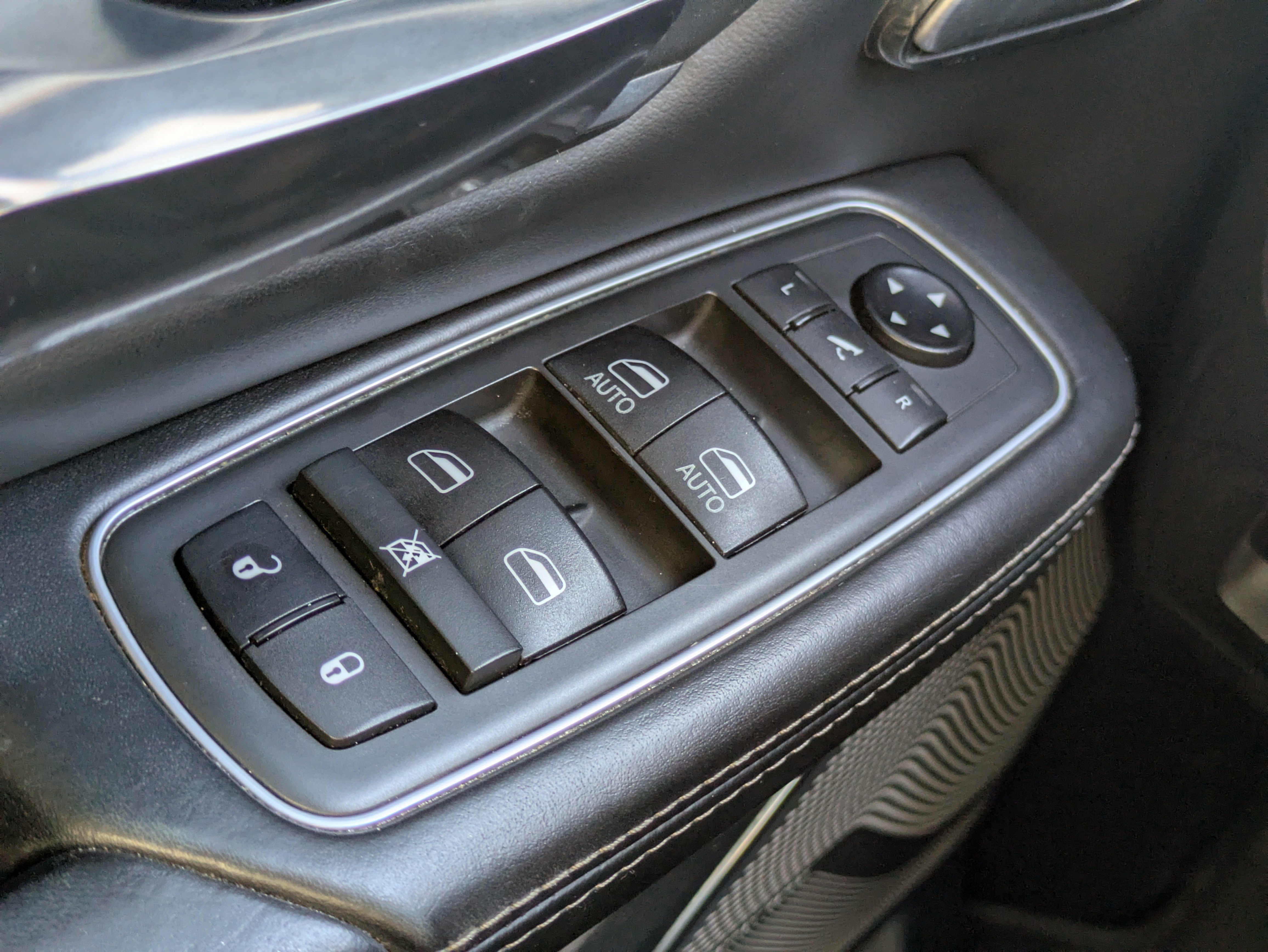 Used 2021 RAM 1500 Limited image 13