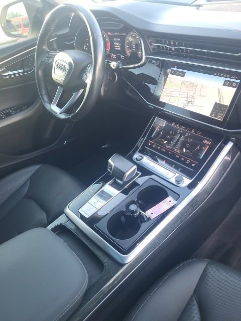 Used 2021 Audi Q8 Prestige image 8
