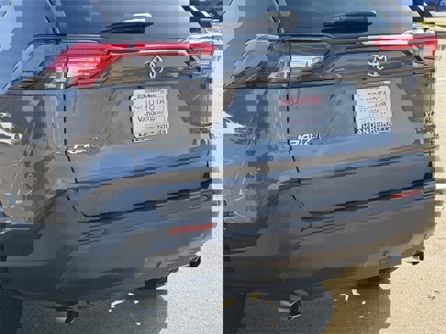 Certified 2021 Toyota RAV4 XLE Premium image 6