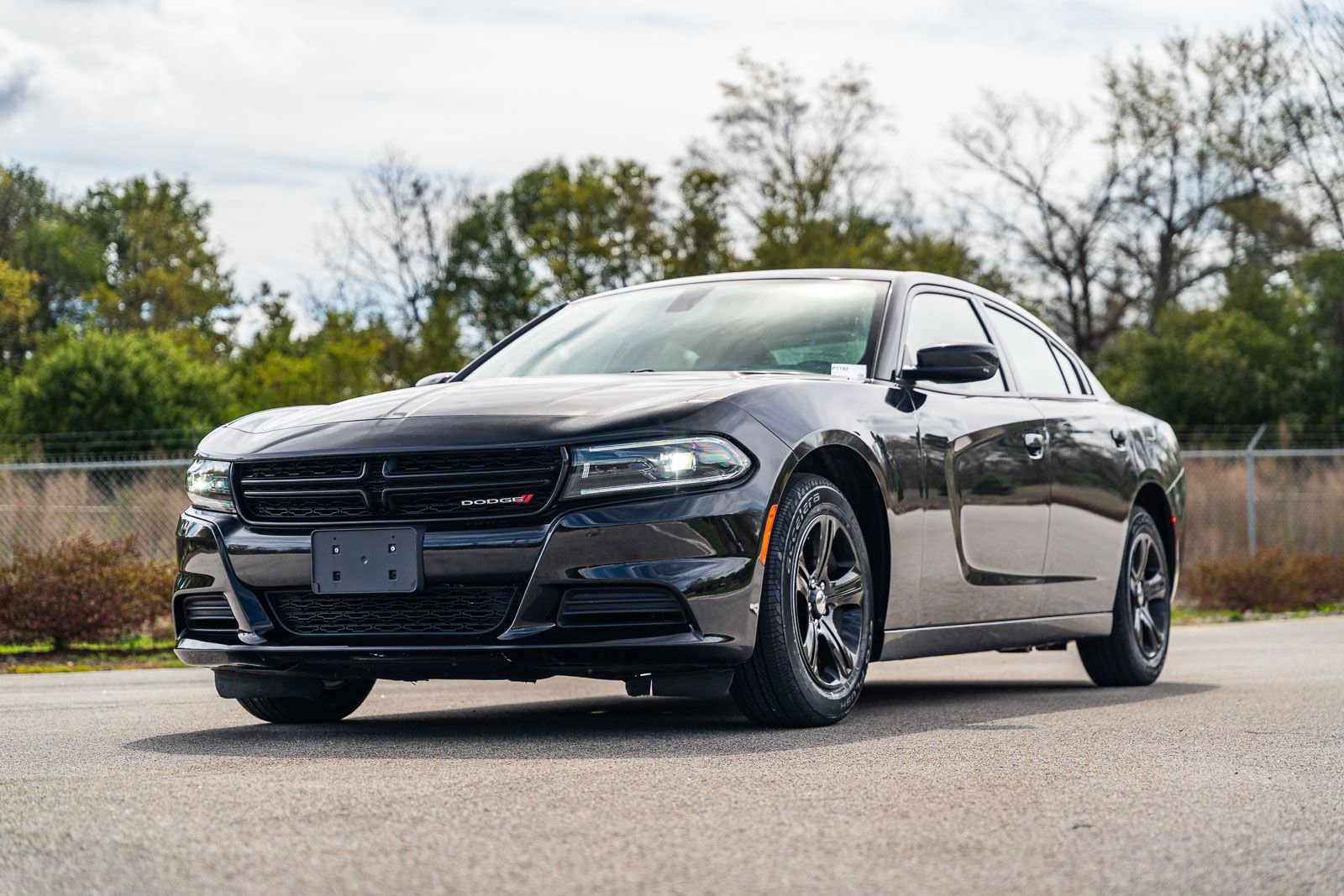 Used 2023 Dodge Charger SXT image 3