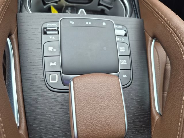 Used 2025 Mercedes-Benz GLE 450e 4MATIC image 21