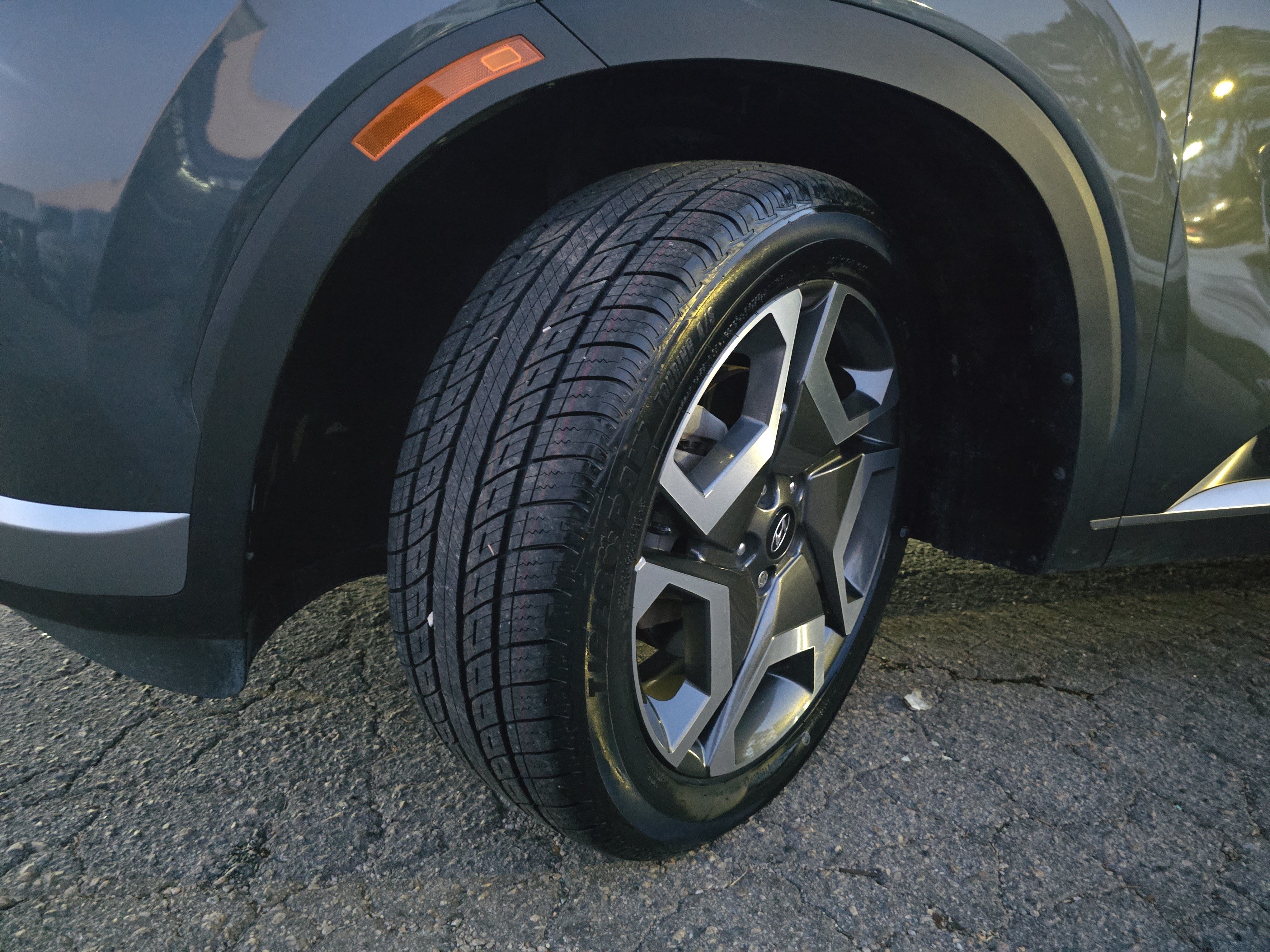Used 2025 Hyundai Palisade Limited AWD/4WD image 33